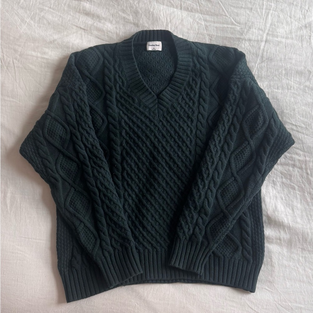 Aritzia Sunday Best Emerald Green
Cable Knit Sweater
